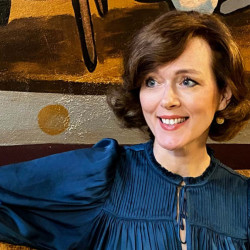 Laura Cantrell Artist Photo
