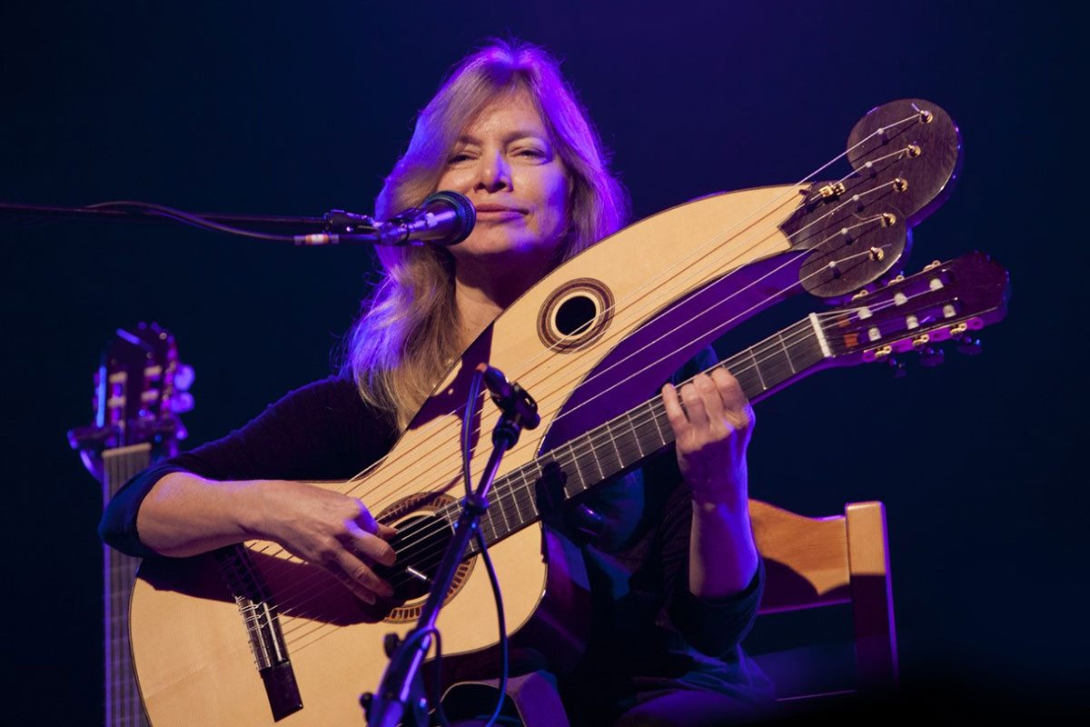 MoMM@Home: The Harp Guitar with Muriel Anderson